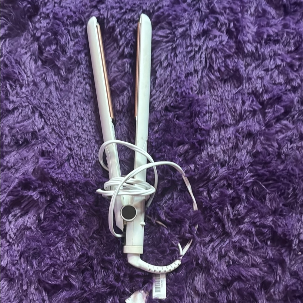 White and Rose Gold Hair Straightener